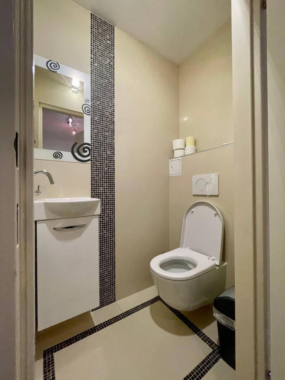Gemutliche Wohnung Mit Super Lage Wien Exterior foto
