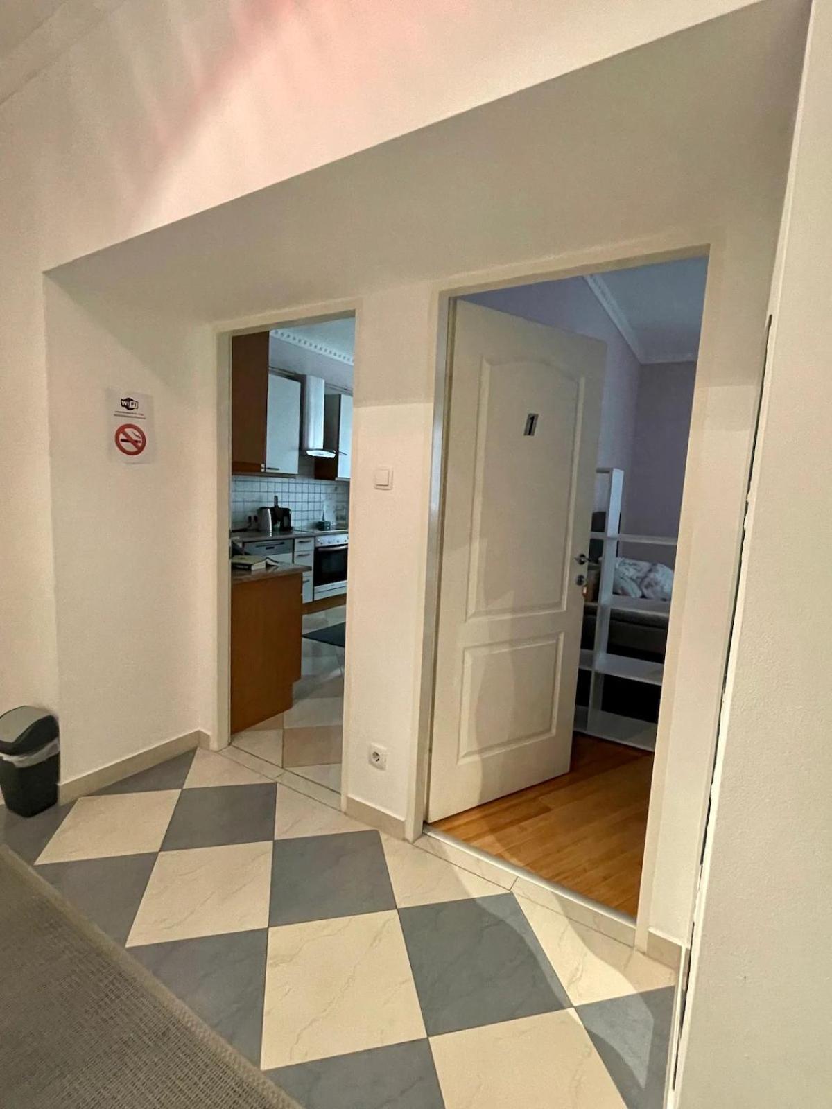 Gemutliche Wohnung Mit Super Lage Wien Exterior foto